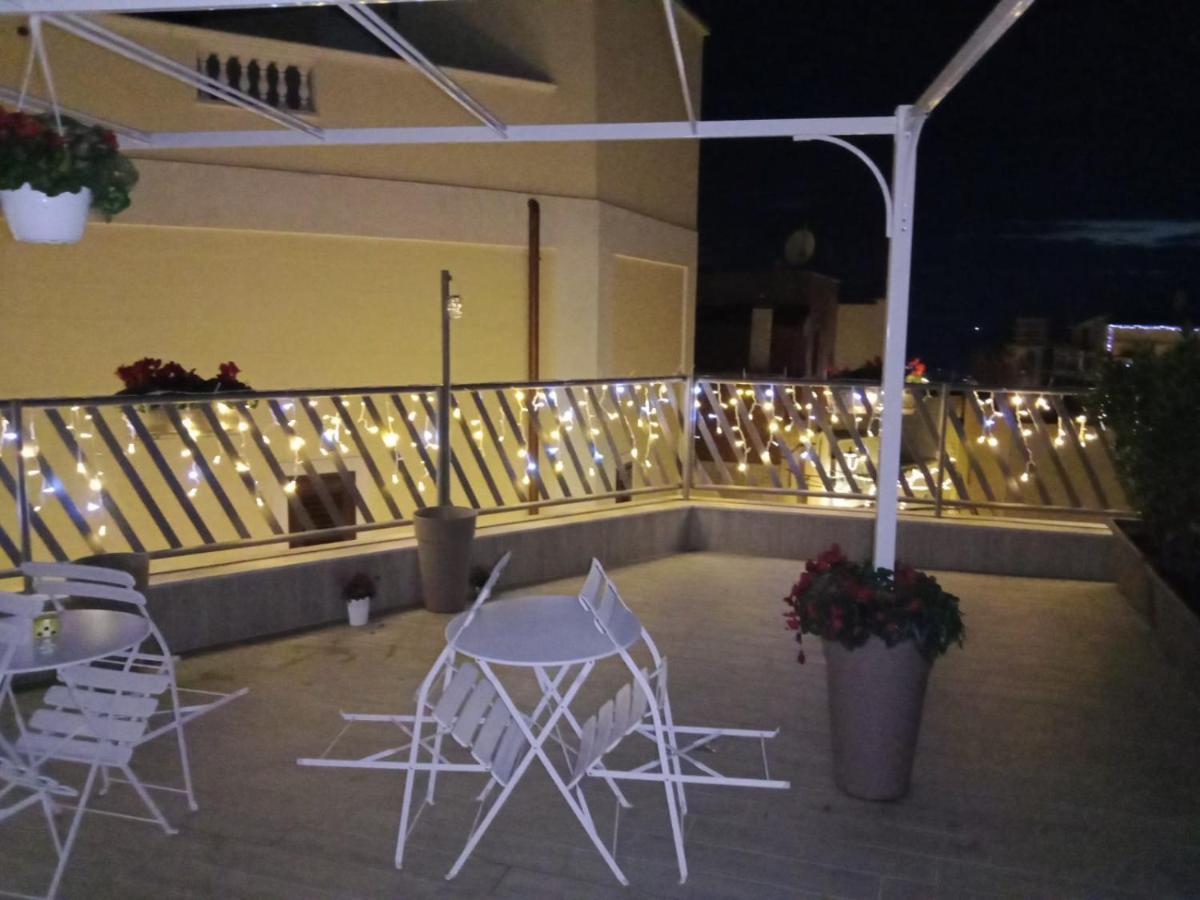 Appartement Dimora La Fresia à Massafra Extérieur photo