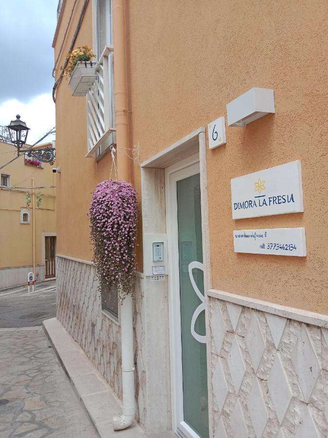 Appartement Dimora La Fresia à Massafra Extérieur photo